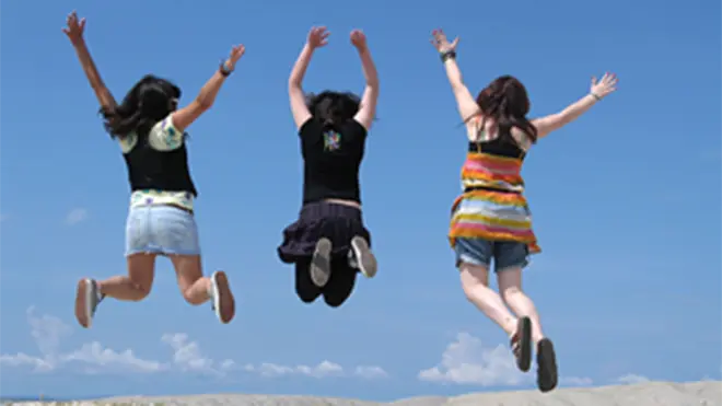 3 girls jumping